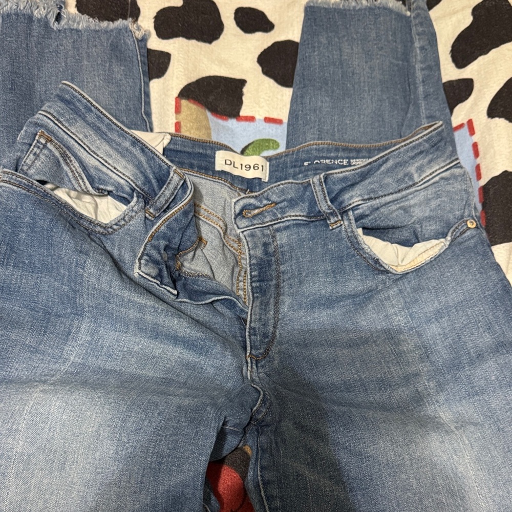 DL1961 Women's Classic Blue Straight Leg Jeans